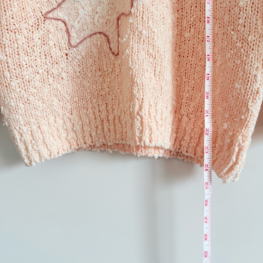 Vintage Pale Pink Floral-Appliqué Crewneck Sweater - Picture 8 of 8
